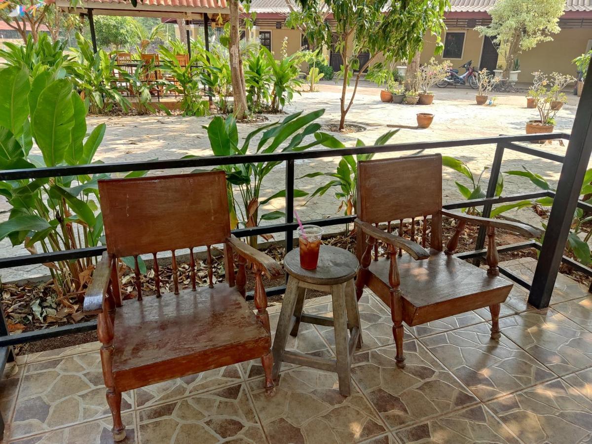Erawan Guesthouse パークセー エクステリア 写真