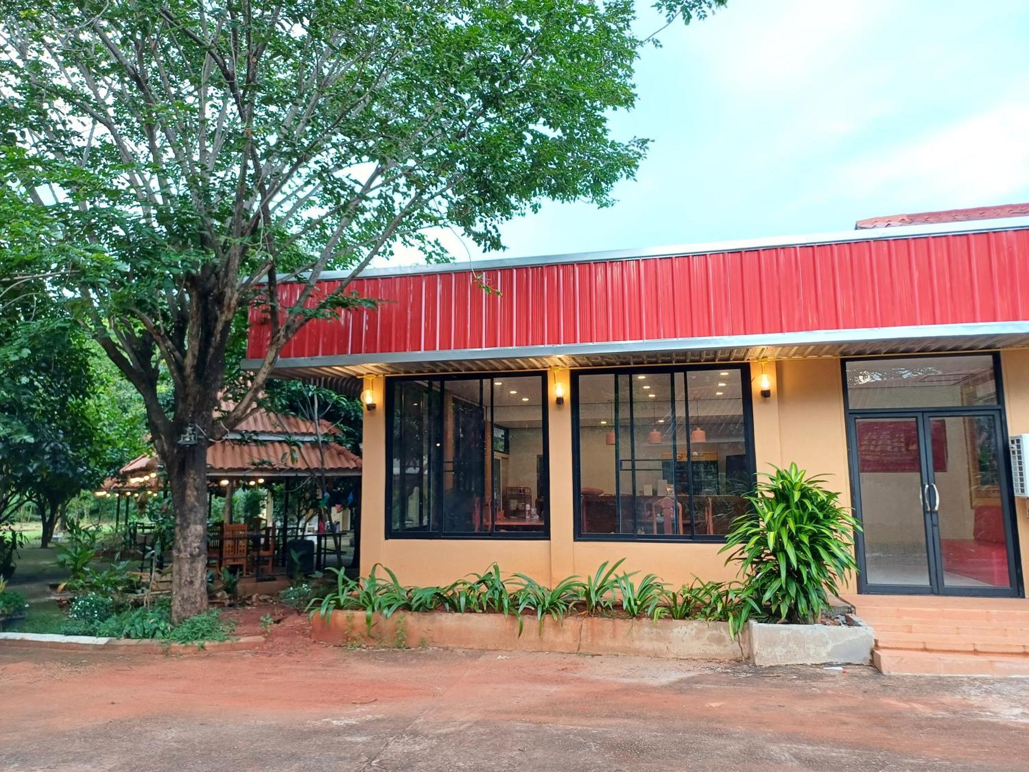 Erawan Guesthouse パークセー エクステリア 写真