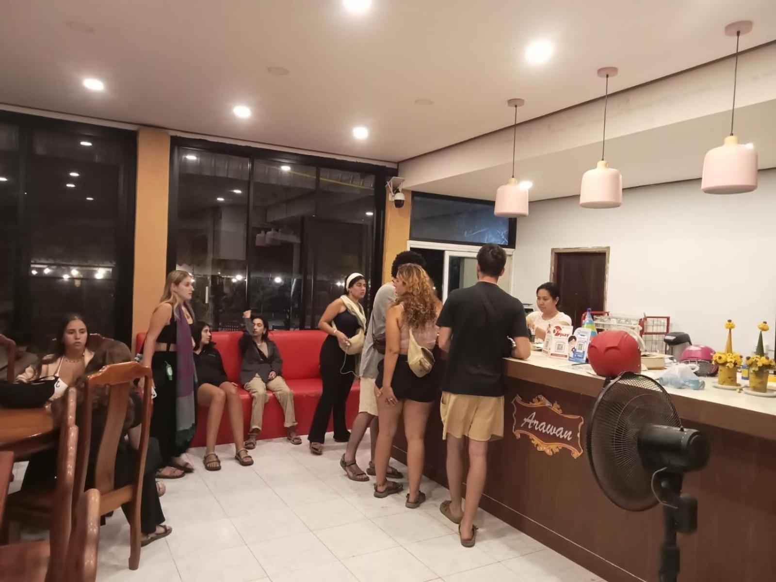 Erawan Guesthouse パークセー エクステリア 写真